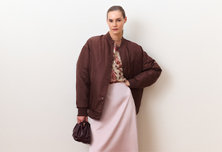 Eine Farbpalette in Rosa und Braun